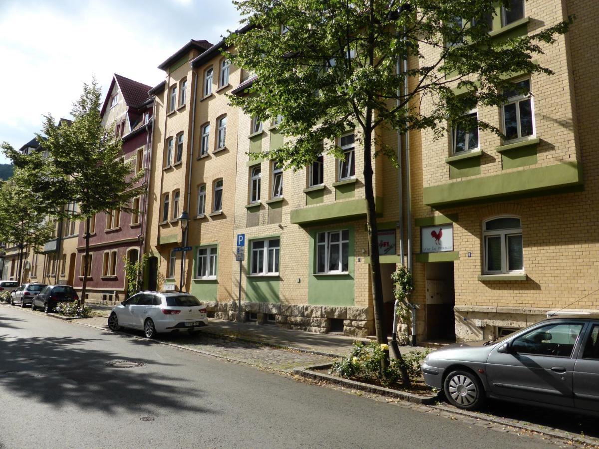 Apartment Humboldt 3 Schlafzimmer,Wifi, Netflix Parken, Terrasse, Klimatisiert, Naehe Zentrum Йена Екстериор снимка