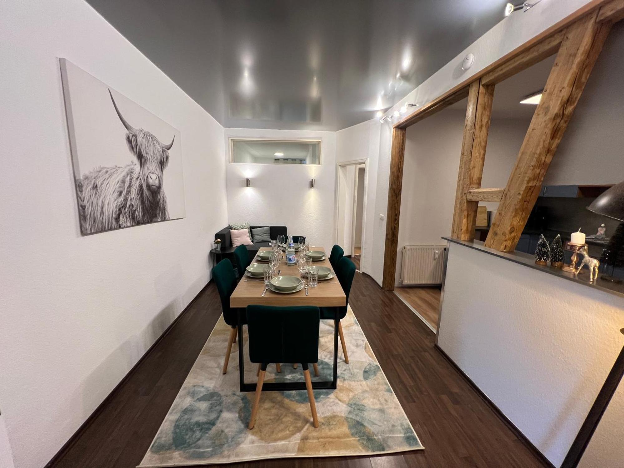 Apartment Humboldt 3 Schlafzimmer,Wifi, Netflix Parken, Terrasse, Klimatisiert, Naehe Zentrum Йена Екстериор снимка
