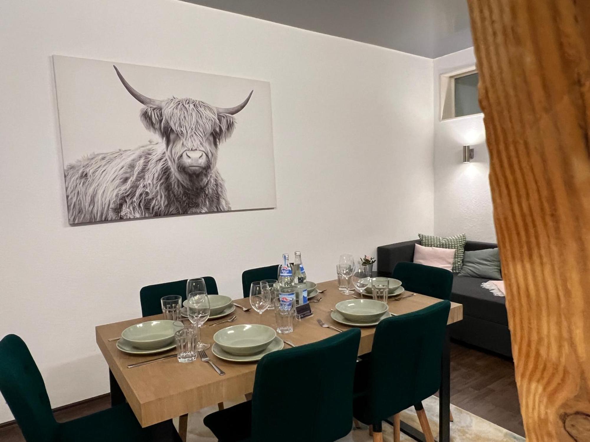 Apartment Humboldt 3 Schlafzimmer,Wifi, Netflix Parken, Terrasse, Klimatisiert, Naehe Zentrum Йена Екстериор снимка