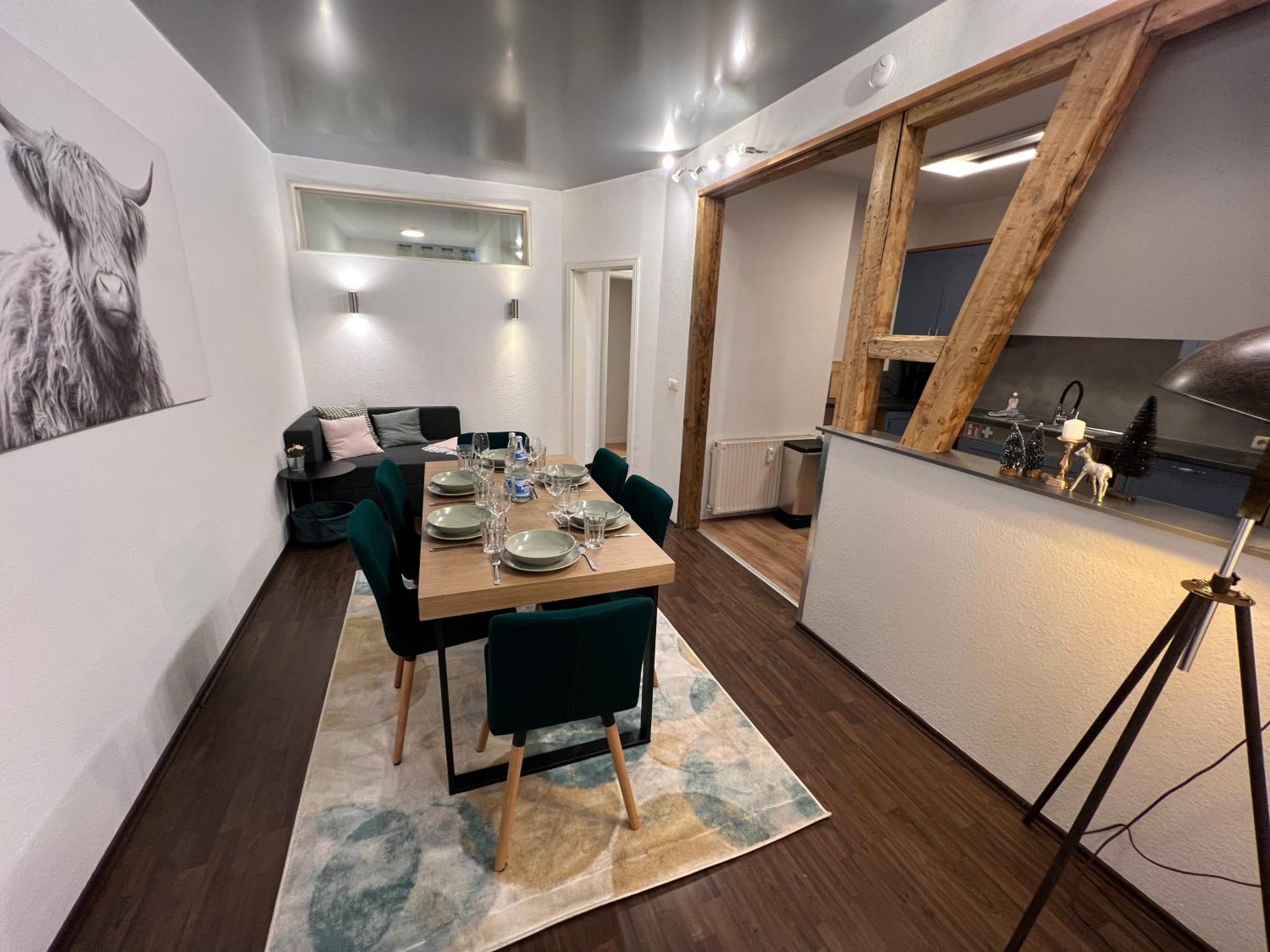 Apartment Humboldt 3 Schlafzimmer,Wifi, Netflix Parken, Terrasse, Klimatisiert, Naehe Zentrum Йена Екстериор снимка